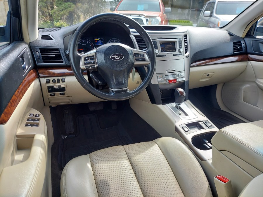 2013 Subaru Legacy 2.5i Limited photo