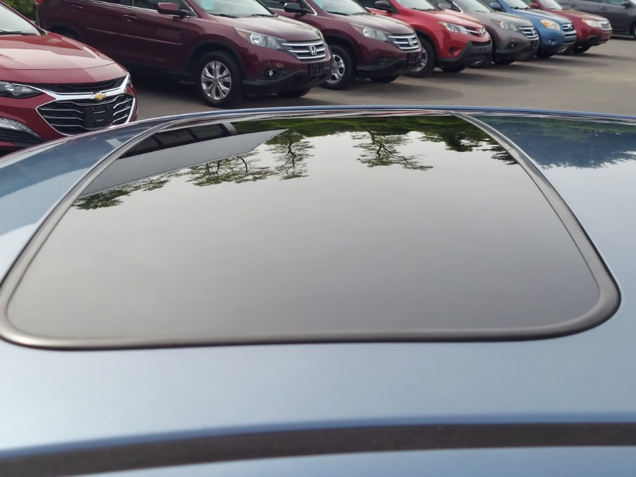 2013 Subaru Legacy 2.5i Limited photo
