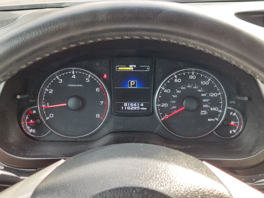 2013 Subaru Legacy 2.5i Limited photo