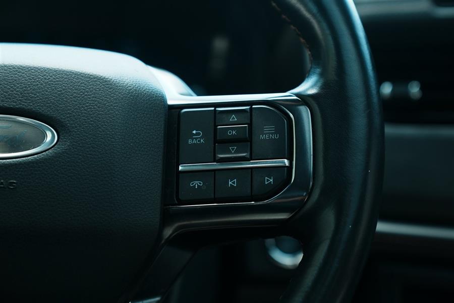 2022 Ford Expedition Max Platinum photo