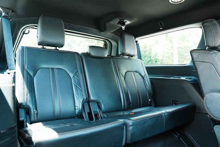 2022 Ford Expedition Max Platinum photo