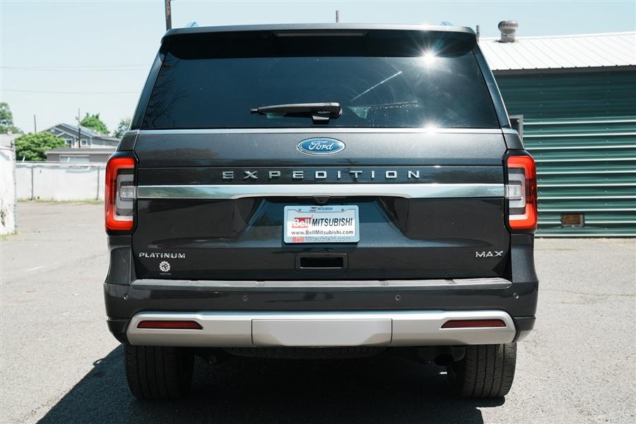 2022 Ford Expedition Max Platinum photo