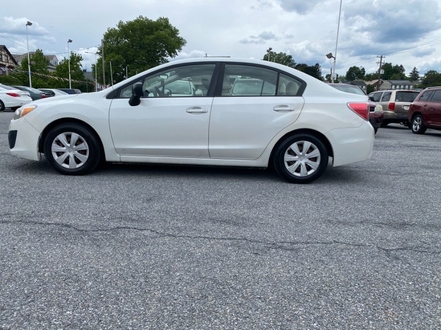 2012 Subaru Impreza 2.0i photo