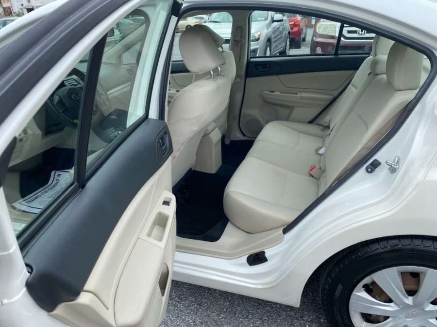 2012 Subaru Impreza 2.0i photo