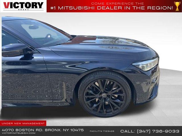 2022 BMW 7-Series 750i xDrive photo