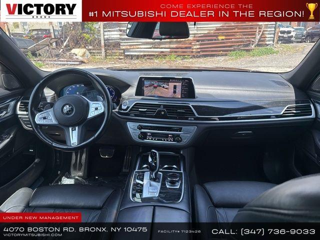 2022 BMW 7-Series 750i xDrive photo