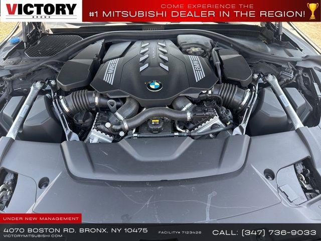 2022 BMW 7-Series 750i xDrive photo