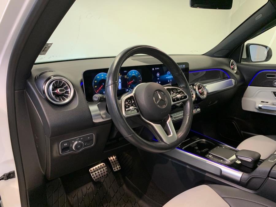 2021 Mercedes-Benz GLB GLB 250 4MATIC SUV photo