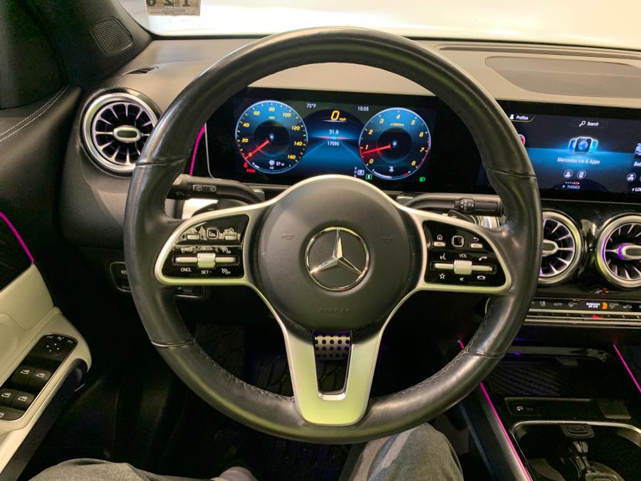 2021 Mercedes-Benz GLB GLB 250 4MATIC SUV photo