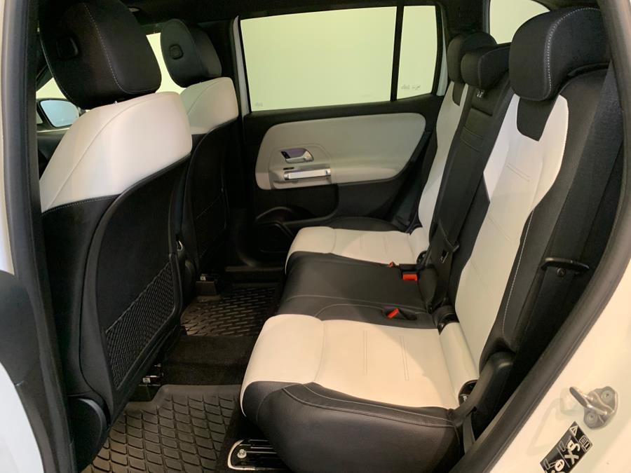 2021 Mercedes-Benz GLB GLB 250 4MATIC SUV photo