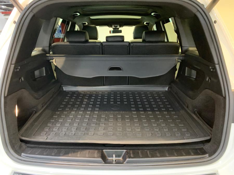 2021 Mercedes-Benz GLB GLB 250 4MATIC SUV photo