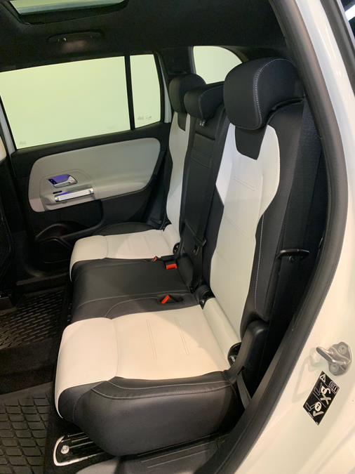 2021 Mercedes-Benz GLB GLB 250 4MATIC SUV photo