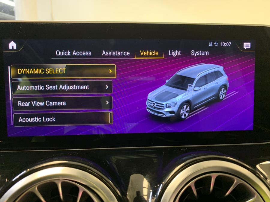 2021 Mercedes-Benz GLB GLB 250 4MATIC SUV photo