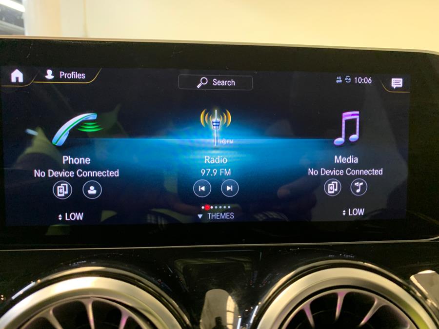 2021 Mercedes-Benz GLB GLB 250 4MATIC SUV photo