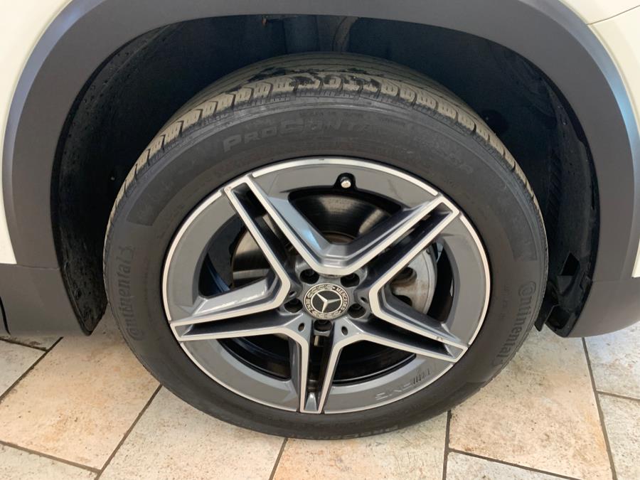 2021 Mercedes-Benz GLB GLB 250 4MATIC SUV photo