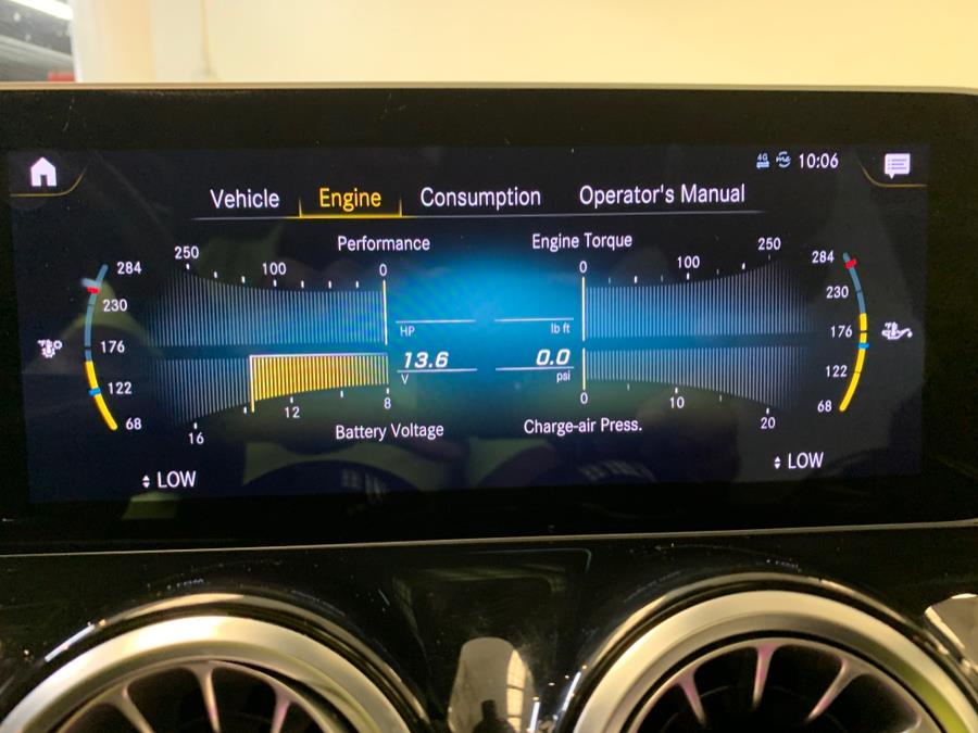 2021 Mercedes-Benz GLB GLB 250 4MATIC SUV photo