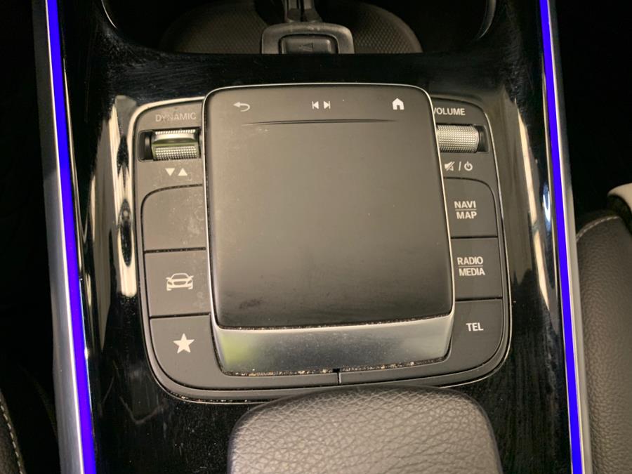 2021 Mercedes-Benz GLB GLB 250 4MATIC SUV photo