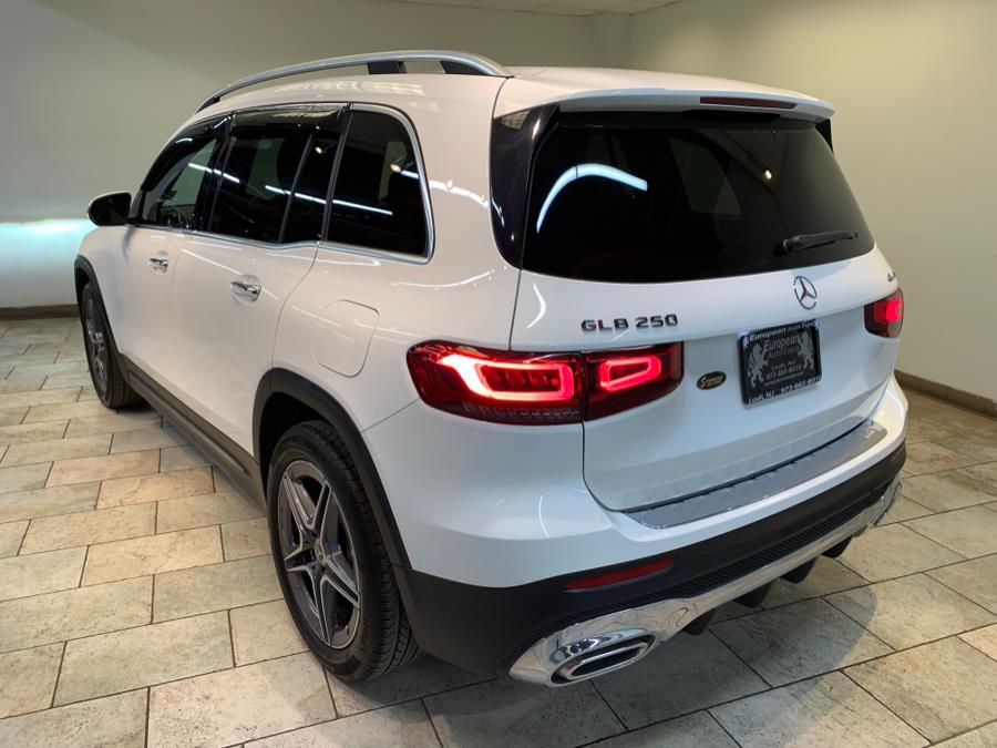 2021 Mercedes-Benz GLB GLB 250 4MATIC SUV photo