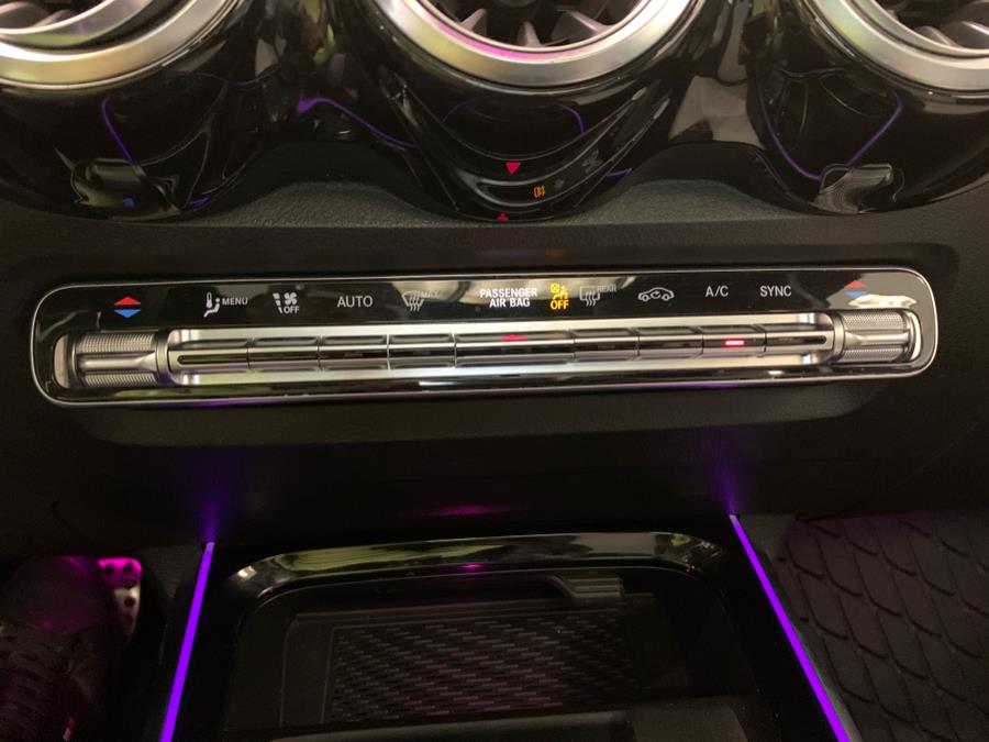 2021 Mercedes-Benz GLB GLB 250 4MATIC SUV photo