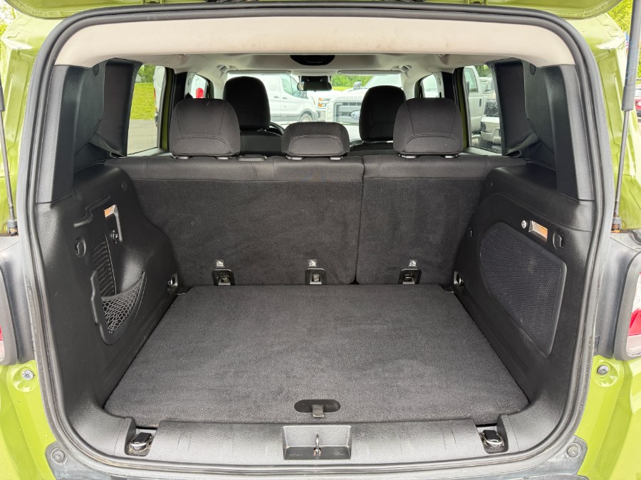 2016 Jeep Renegade 4WD 4dr 75th Anniversary photo