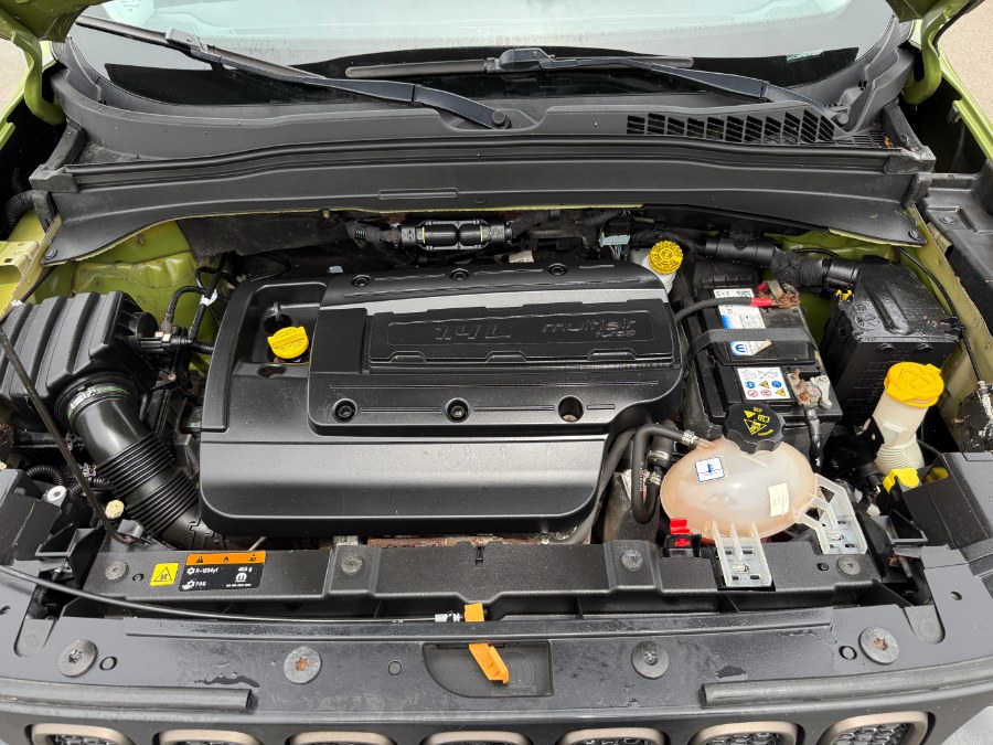 2016 Jeep Renegade 4WD 4dr 75th Anniversary photo