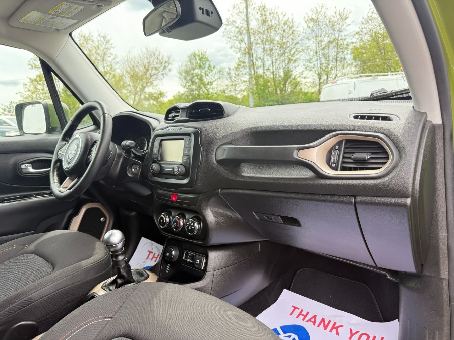 2016 Jeep Renegade 4WD 4dr 75th Anniversary photo