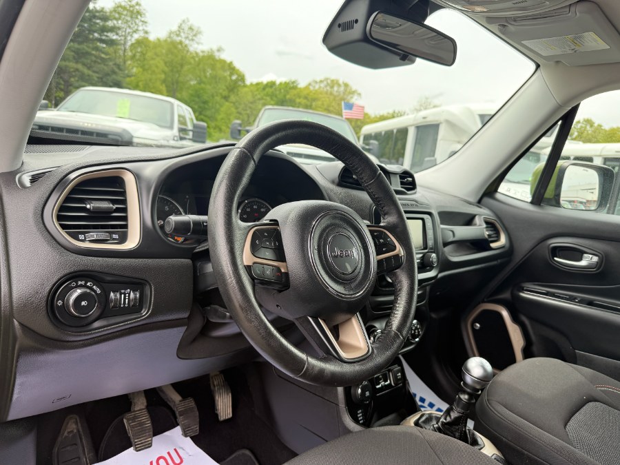 2016 Jeep Renegade 4WD 4dr 75th Anniversary photo