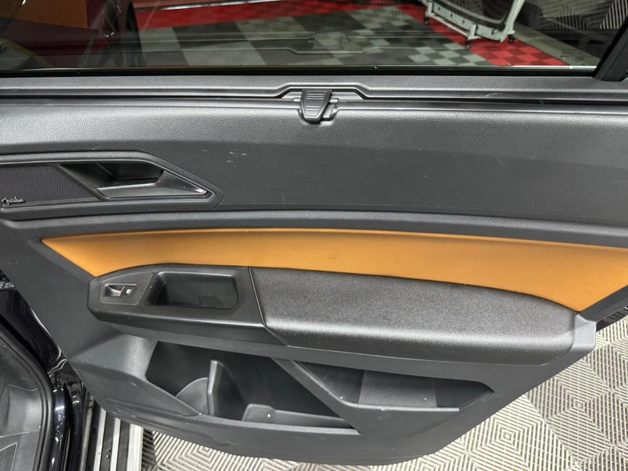 2018 Volkswagen Atlas 3.6L V6 SEL Premium 4MOTION photo