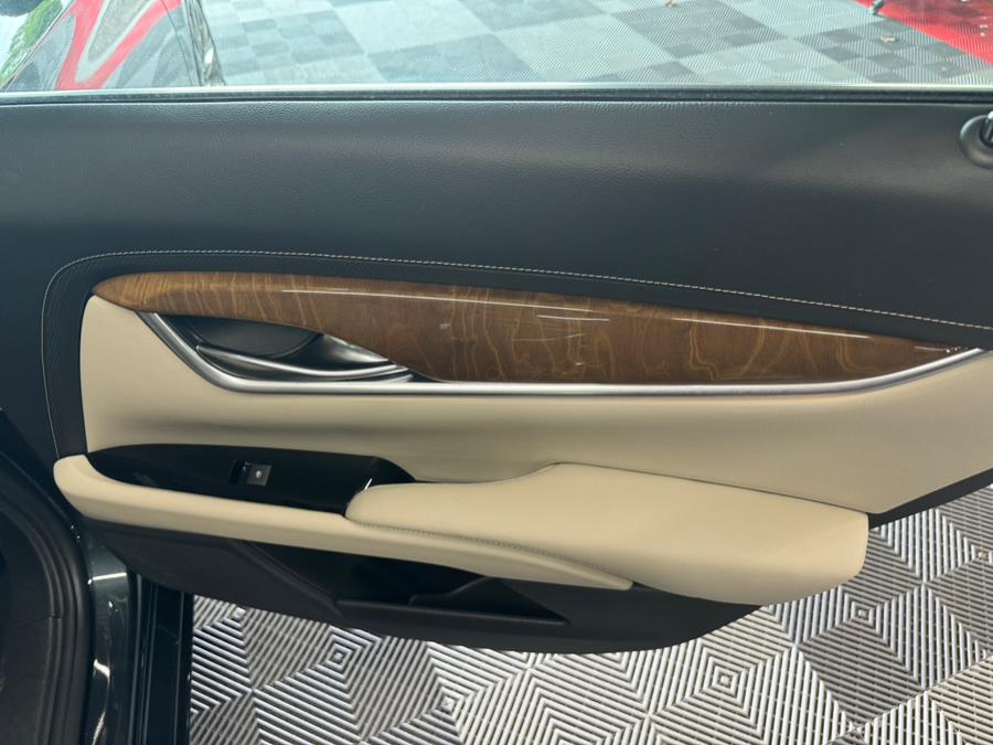 2018 Cadillac XTS Luxury photo 17