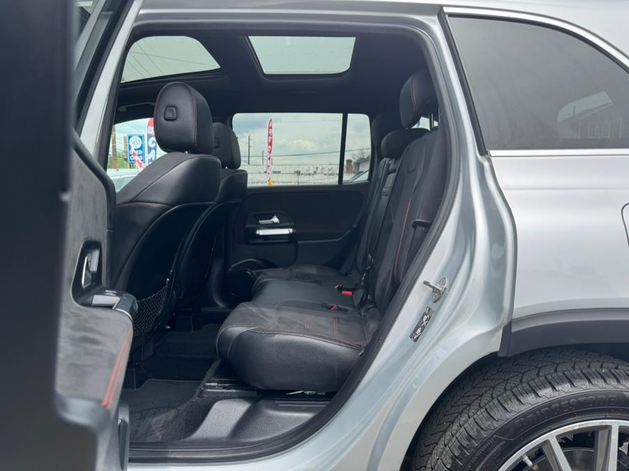 2021 Mercedes-Benz GLB GLB 250 4MATIC SUV photo