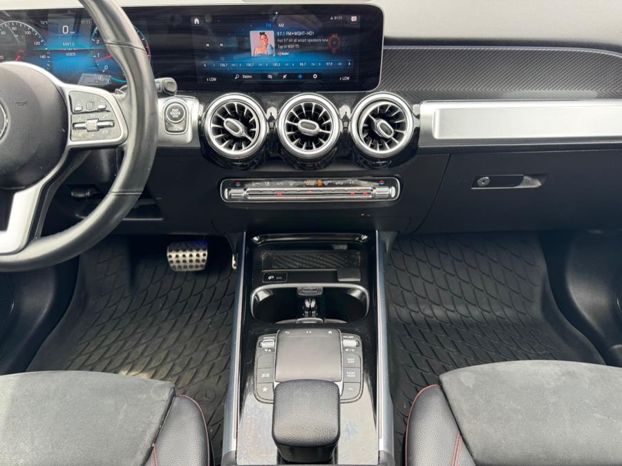 2021 Mercedes-Benz GLB GLB 250 4MATIC SUV photo