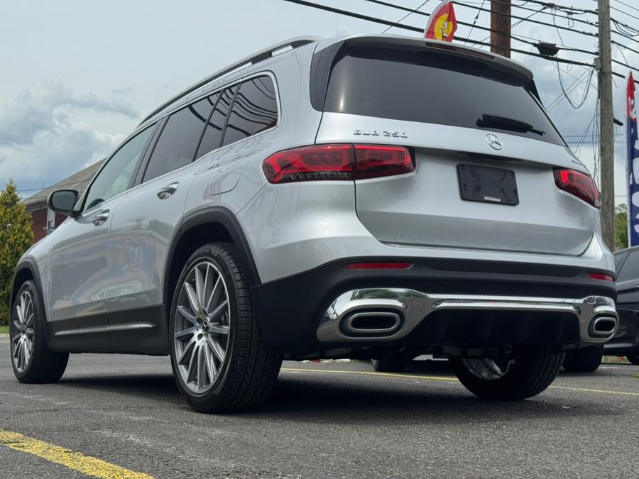 2021 Mercedes-Benz GLB GLB 250 4MATIC SUV photo