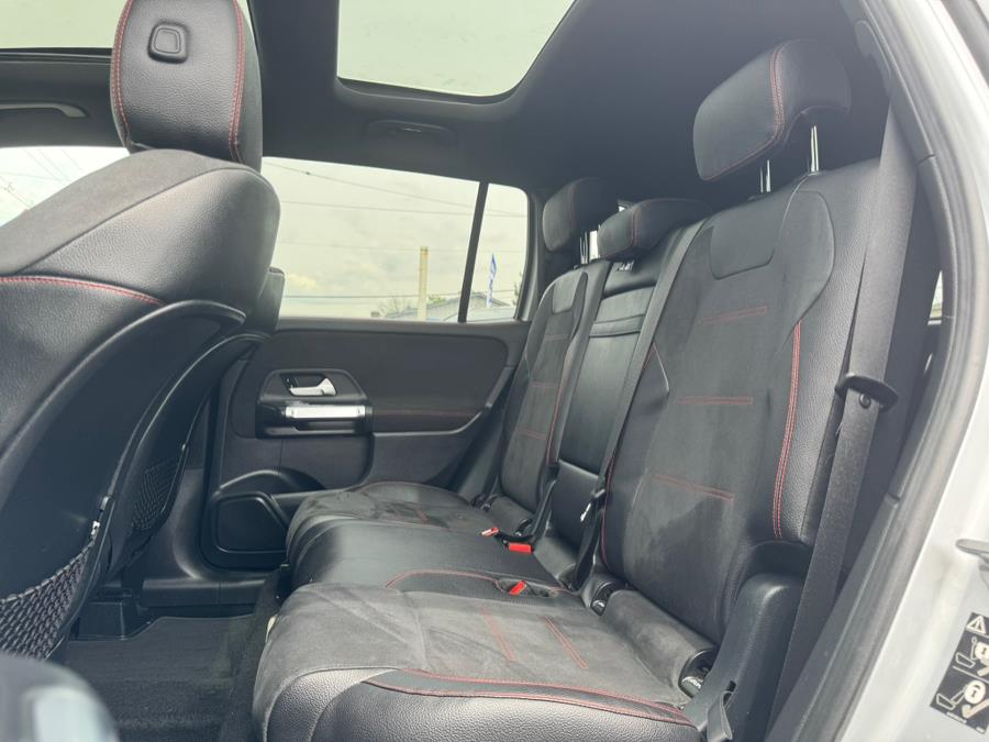 2021 Mercedes-Benz GLB GLB 250 4MATIC SUV photo