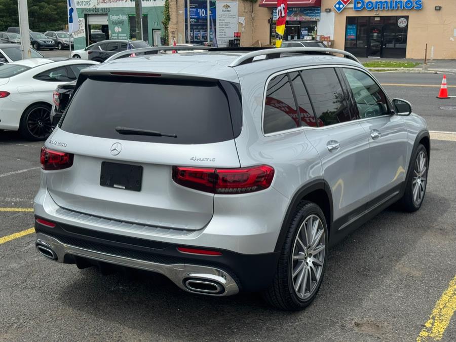 2021 Mercedes-Benz GLB GLB 250 4MATIC SUV photo