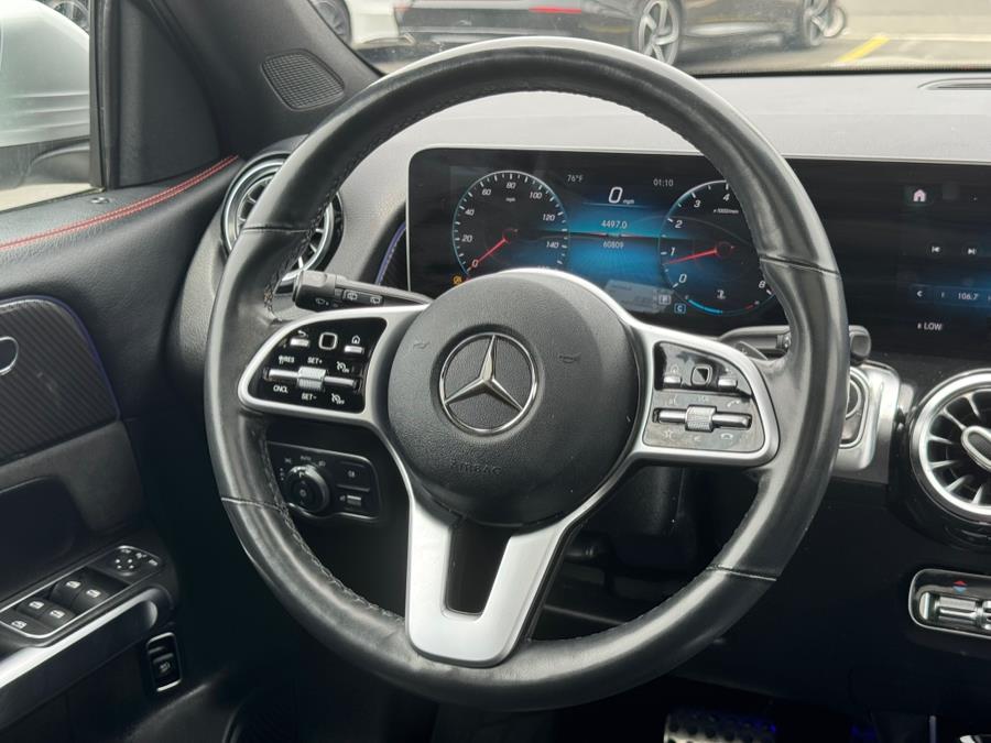 2021 Mercedes-Benz GLB GLB 250 4MATIC SUV photo