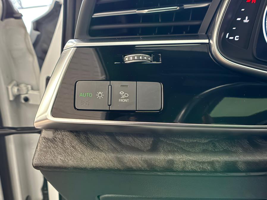 2021 Audi Q7 Premium Plus 55 TFSI quattro photo