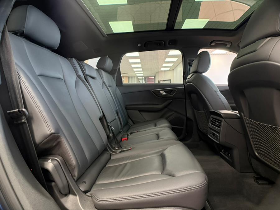 2021 Audi Q7 Premium Plus 55 TFSI quattro photo