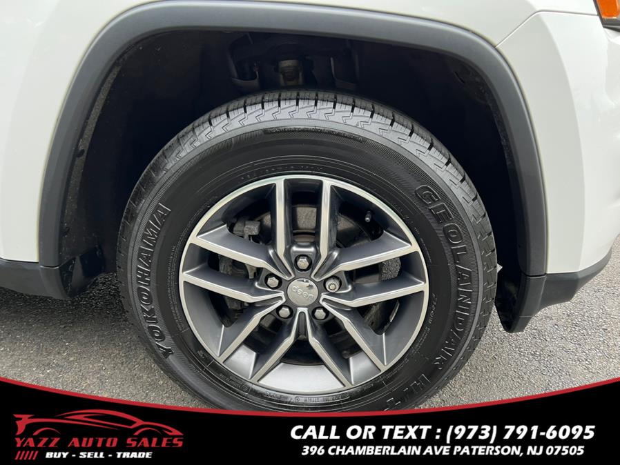 2017 Jeep Grand Cherokee Limited 4x4 photo