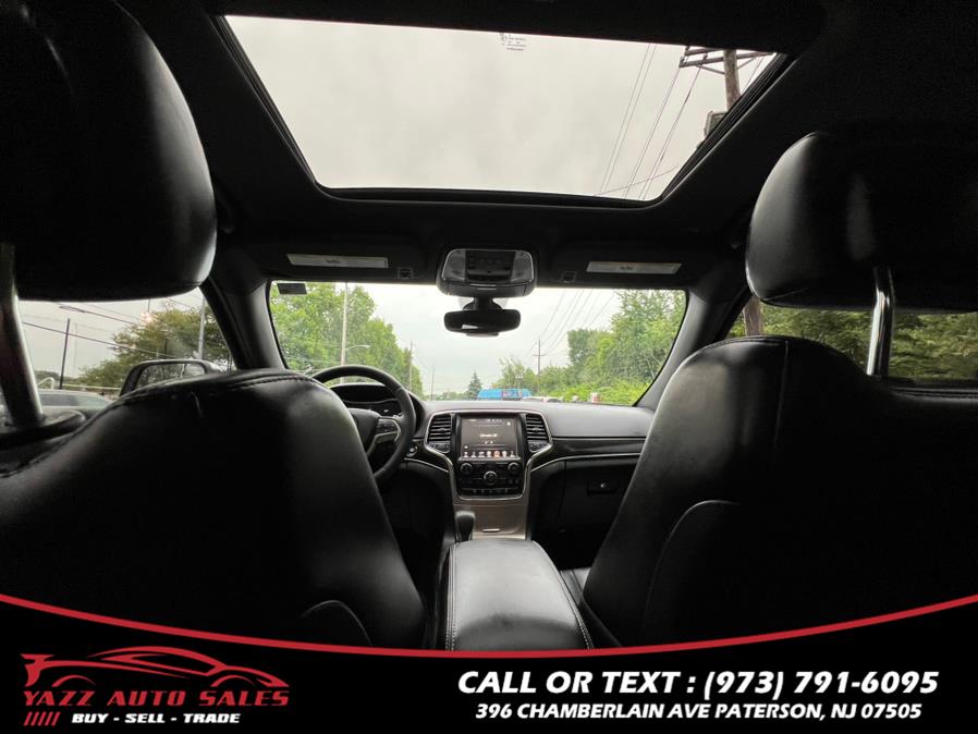 2017 Jeep Grand Cherokee Limited 4x4 photo