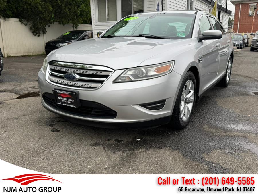 2010 Ford Taurus SEL photo