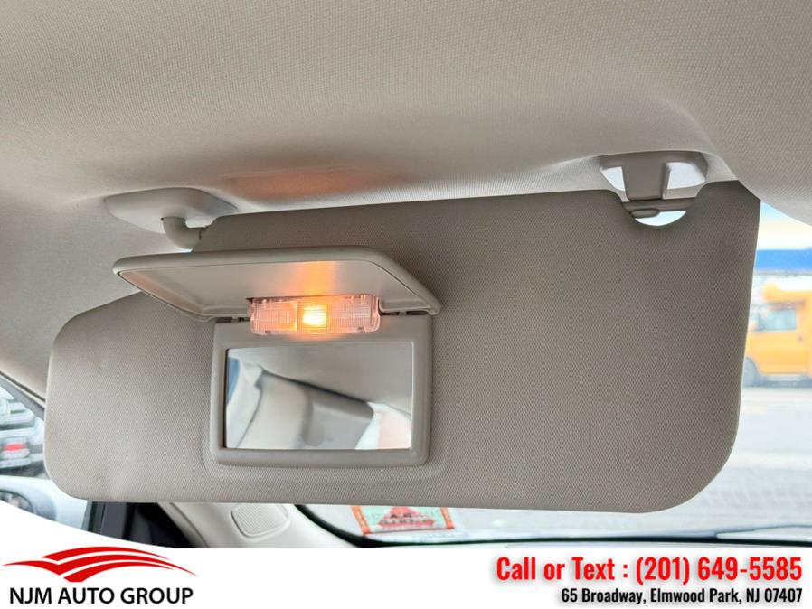 2010 Ford Taurus SEL photo