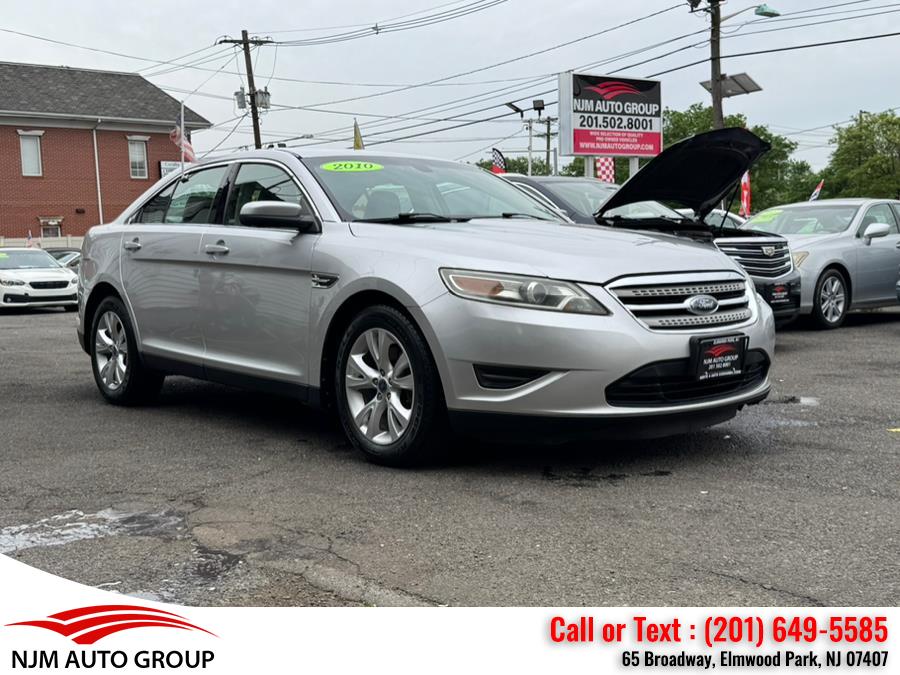 2010 Ford Taurus SEL photo