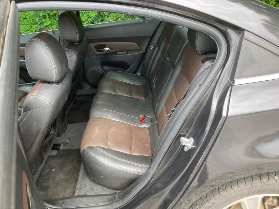 2015 Chevrolet Cruze 4dr Sdn Auto 2LT photo