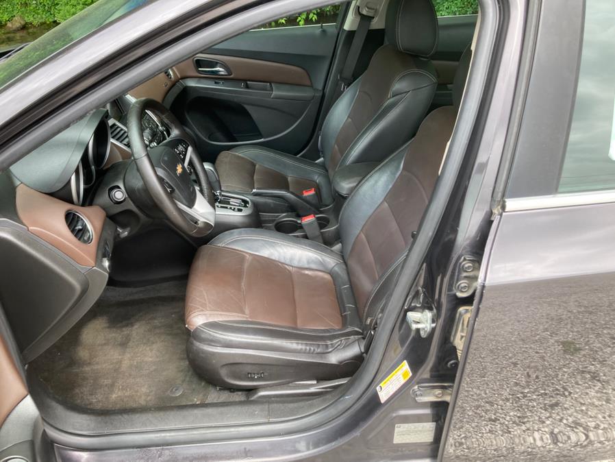 2015 Chevrolet Cruze 4dr Sdn Auto 2LT photo