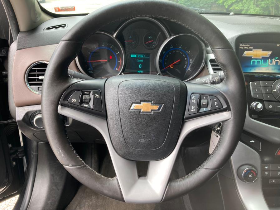 2015 Chevrolet Cruze 4dr Sdn Auto 2LT photo