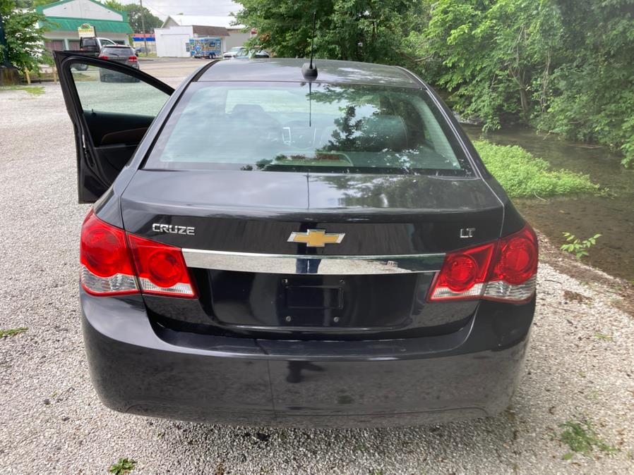 2015 Chevrolet Cruze 4dr Sdn Auto 2LT photo