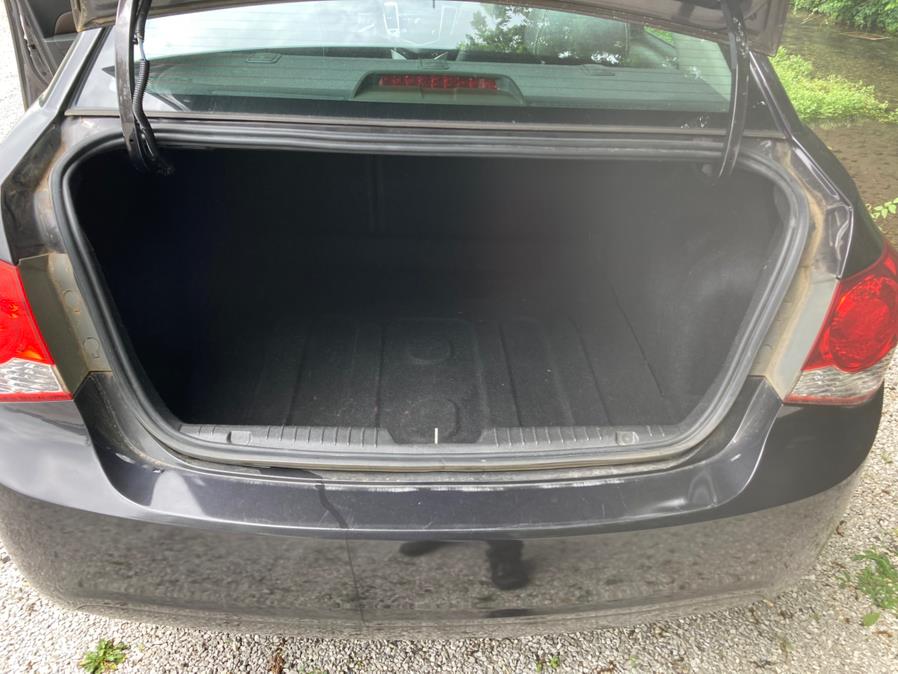 2015 Chevrolet Cruze 4dr Sdn Auto 2LT photo