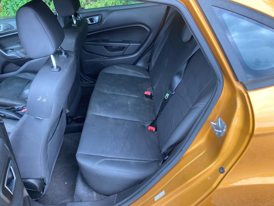 2016 Ford Fiesta 4dr Sdn SE photo