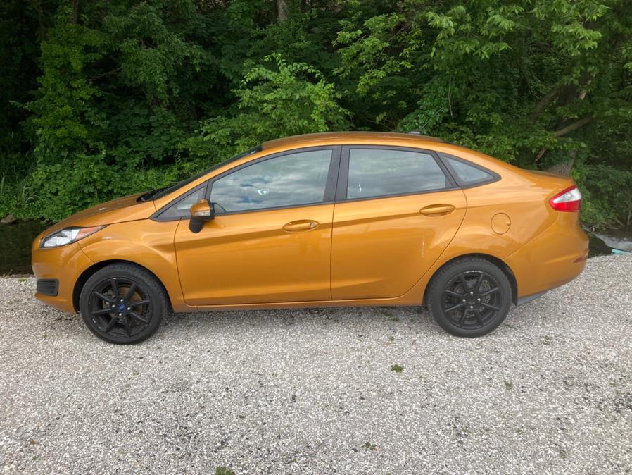 2016 Ford Fiesta 4dr Sdn SE photo