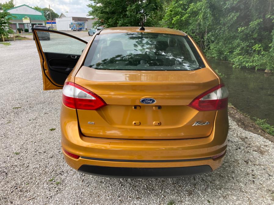 2016 Ford Fiesta 4dr Sdn SE photo